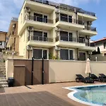 Solinaria Boutique מלון סוזופול